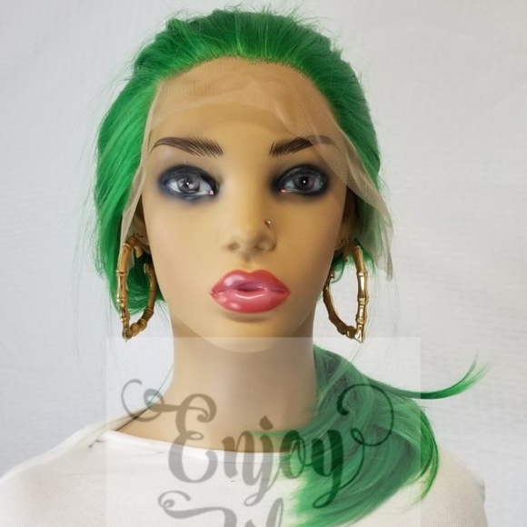 wowfactor Green lace front wig with free parting main image 4
